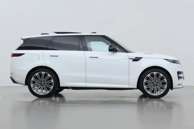 Land Rover Range Rover Sport (2025) thumbnail 10