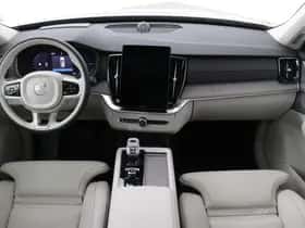 Volvo XC90 (2026) thumbnail 4