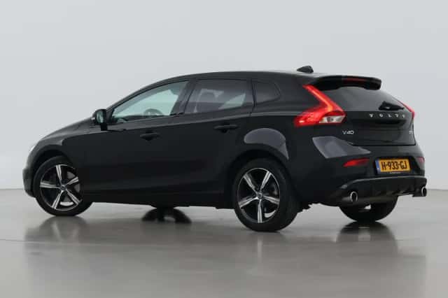 Volvo V40 (2020) thumbnail 2