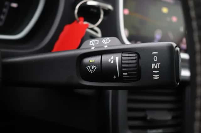 Volvo V40 (2020) thumbnail 35