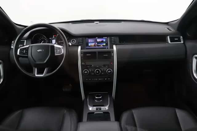 Land Rover Discovery Sport (2018) thumbnail 4