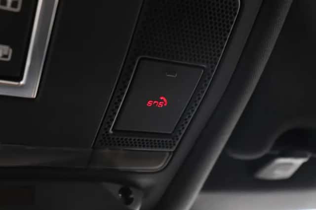 Land Rover Discovery Sport (2018) thumbnail 40