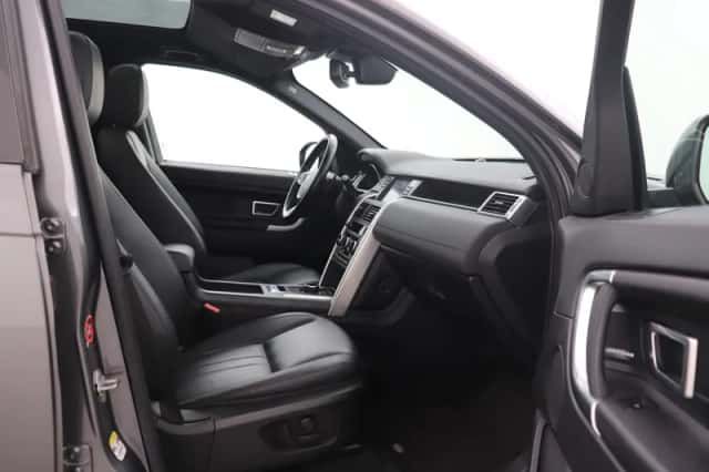 Land Rover Discovery Sport (2018) thumbnail 5