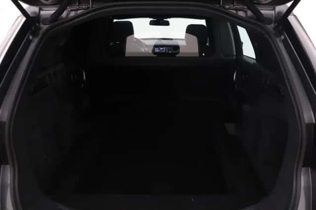 Land Rover Discovery Sport (2018) thumbnail 43