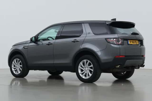 Land Rover Discovery Sport (2018) thumbnail 53