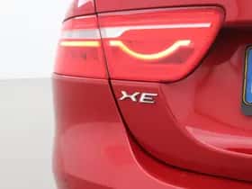 Jaguar XE (2017) thumbnail 48