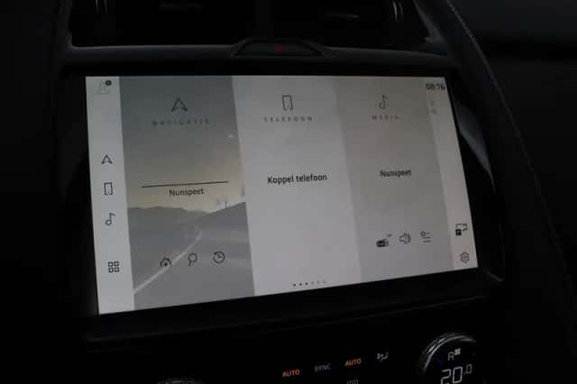 Jaguar E-Pace (2023) thumbnail 21