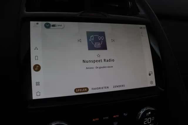 Jaguar E-Pace (2023) thumbnail 23