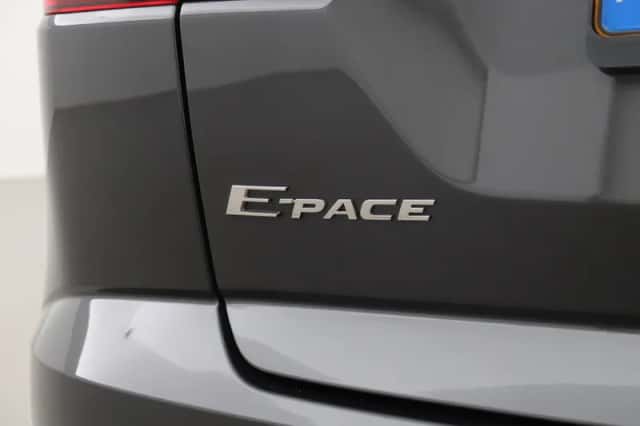Jaguar E-Pace (2023) thumbnail 58