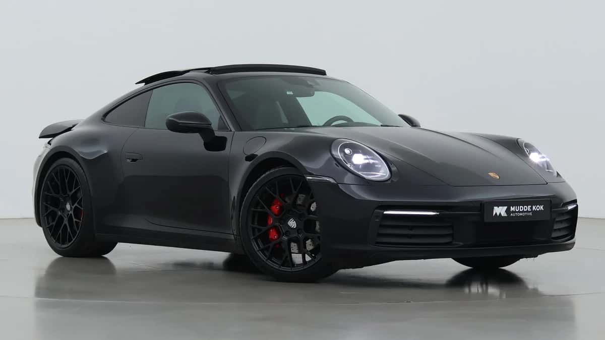 Porsche 911 (2019) — foto 1