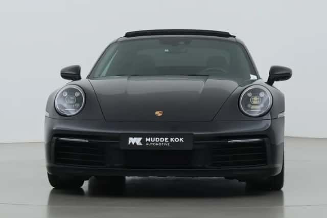 Porsche 911 (2019) thumbnail 16