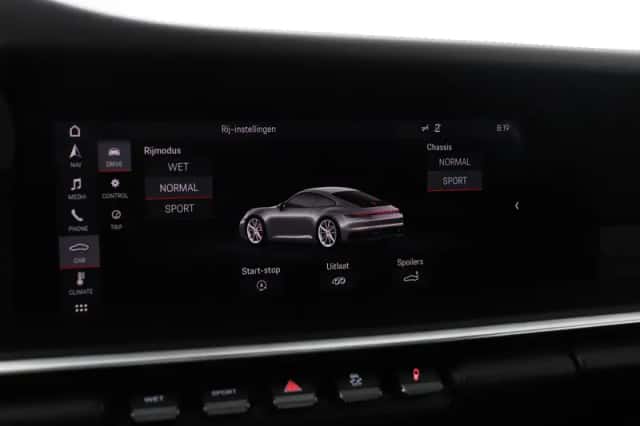 Porsche 911 (2019) thumbnail 25