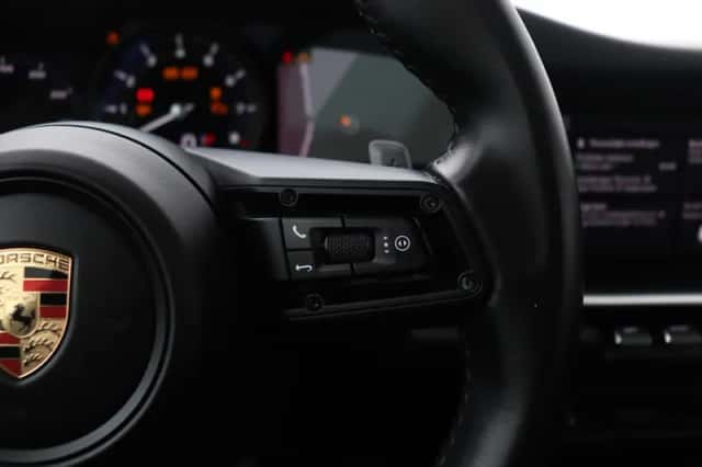Porsche 911 (2019) thumbnail 39