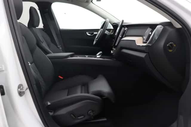 Volvo XC60 (2026) thumbnail 5