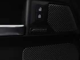 Land Rover Defender (2022) thumbnail 49