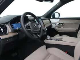 Volvo XC90 (2026) thumbnail 3