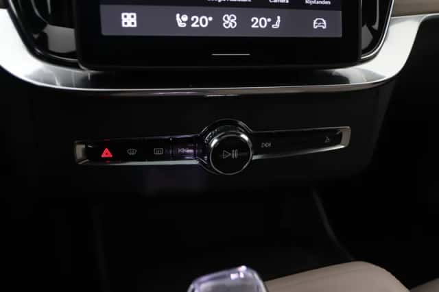Volvo XC90 (2026) thumbnail 32