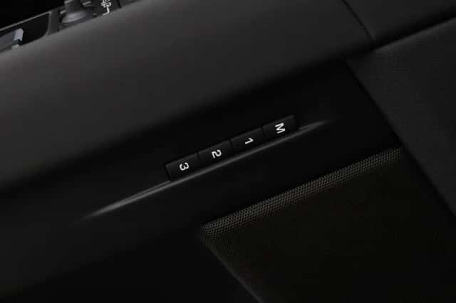 Land Rover Range Rover Evoque (2025) thumbnail 51