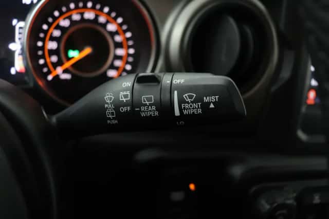 Jeep Wrangler (2020) thumbnail 33
