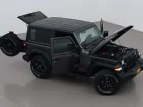 Jeep Wrangler (2020) thumbnail 6
