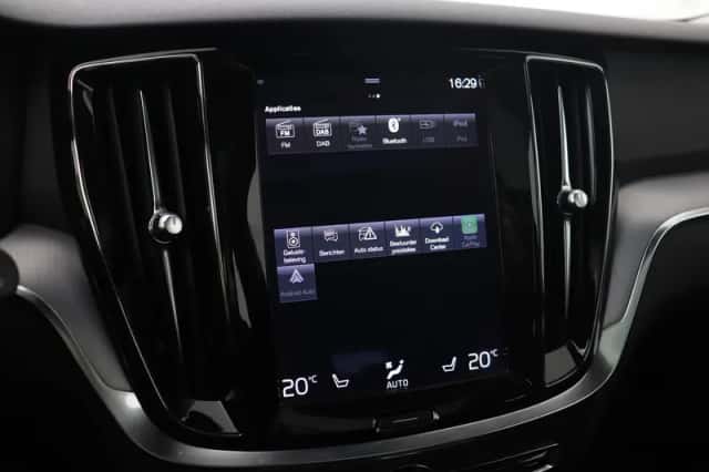 Volvo V60 (2021) thumbnail 25