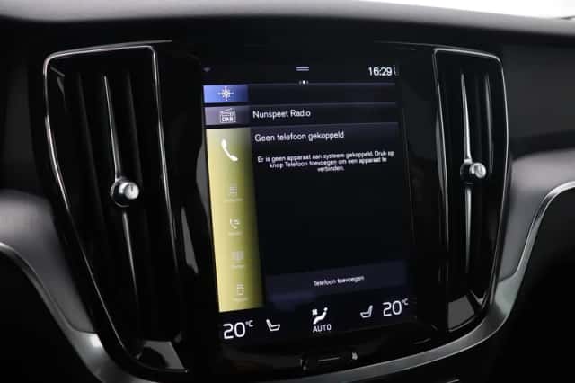 Volvo V60 (2021) thumbnail 28