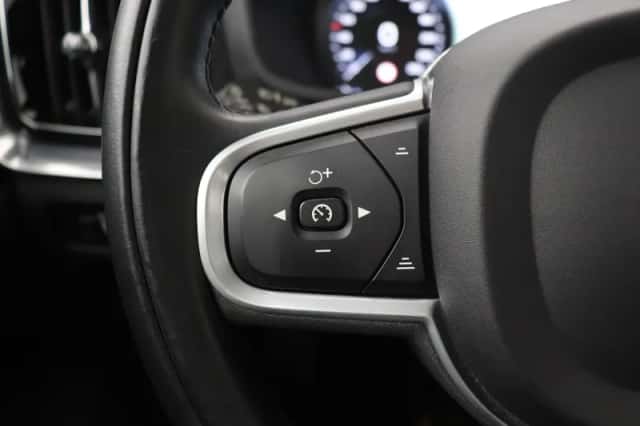 Volvo V60 (2021) thumbnail 38