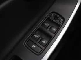Volvo V60 (2018) thumbnail 33