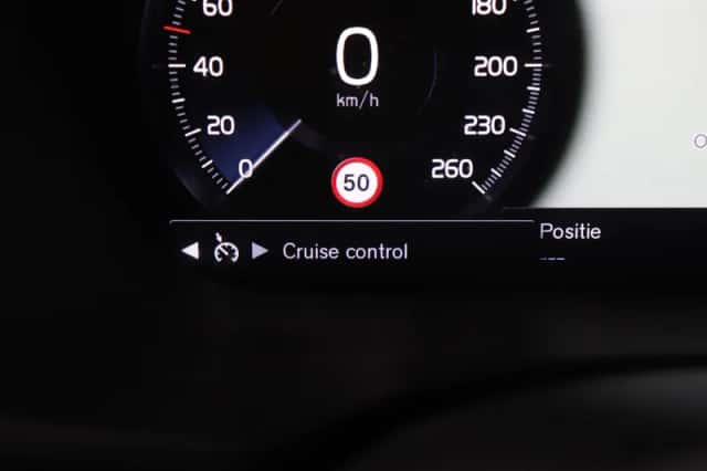 Volvo XC60 (2019) thumbnail 21