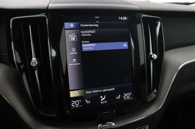 Volvo XC60 (2019) thumbnail 26
