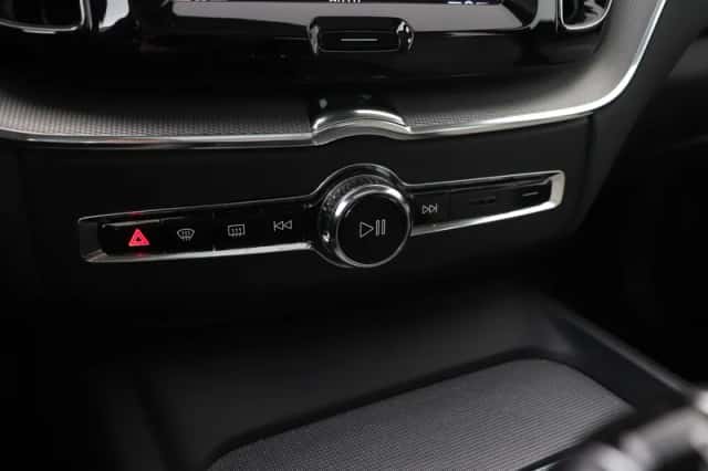 Volvo XC60 (2019) thumbnail 30