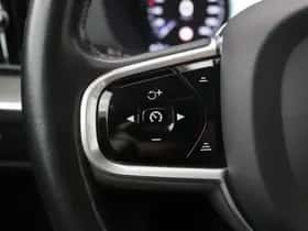 Volvo XC60 (2019) thumbnail 37