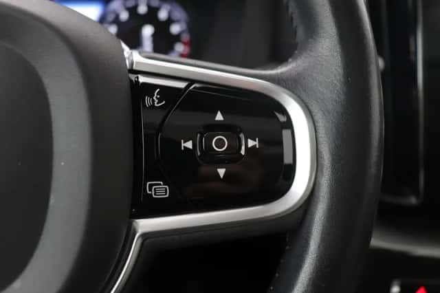 Volvo XC60 (2019) thumbnail 39