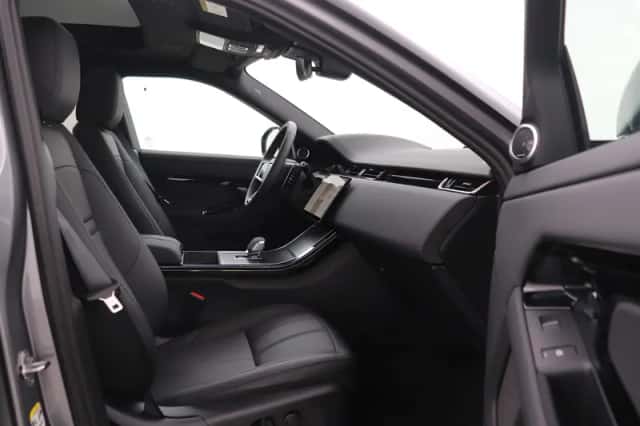 Land Rover Range Rover Evoque (2026) thumbnail 5
