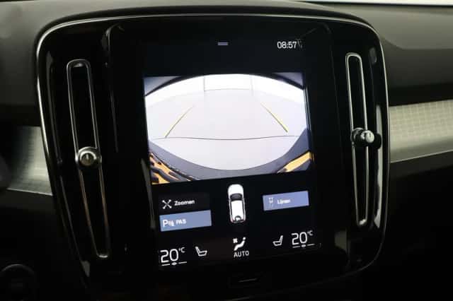 Volvo XC40 (2022) thumbnail 11