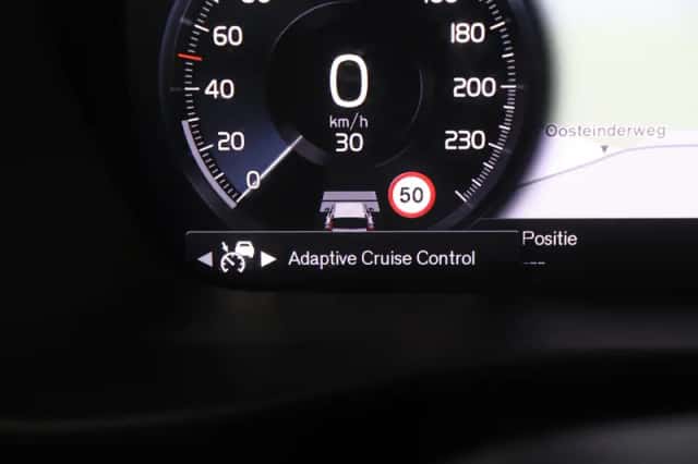 Volvo XC40 (2022) thumbnail 13
