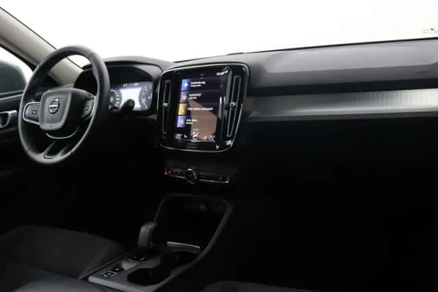 Volvo XC40 (2022) thumbnail 17
