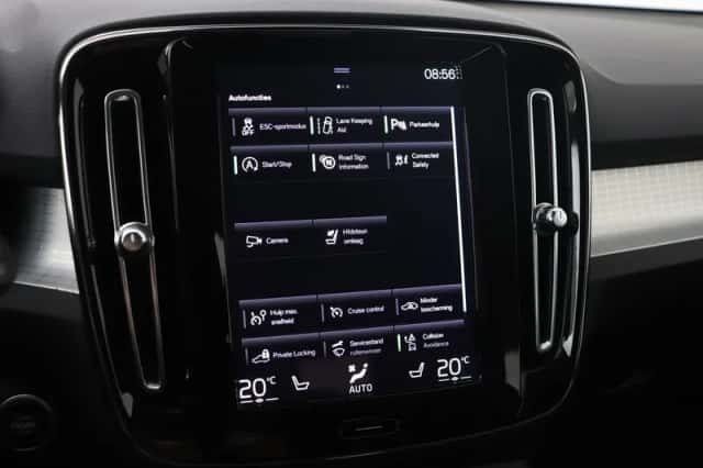 Volvo XC40 (2022) thumbnail 21