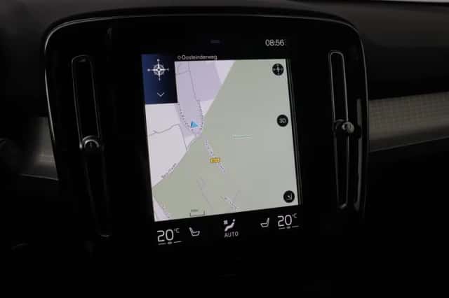 Volvo XC40 (2022) thumbnail 23