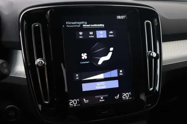 Volvo XC40 (2022) thumbnail 28