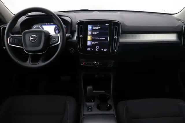 Volvo XC40 (2022) thumbnail 4