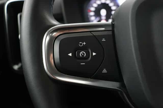 Volvo XC40 (2022) thumbnail 36