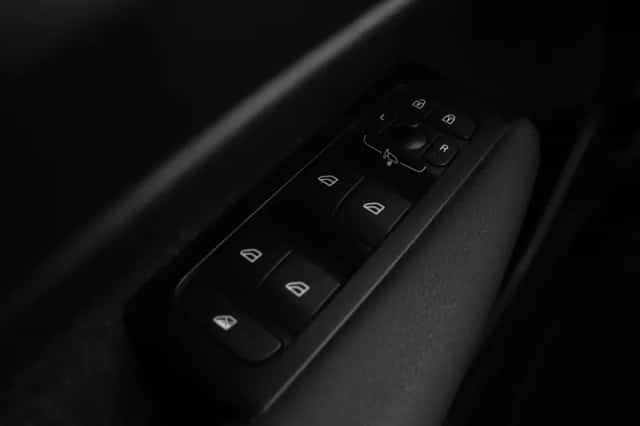 Volvo XC40 (2022) thumbnail 40