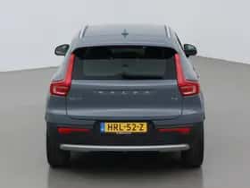 Volvo XC40 (2022) thumbnail 9