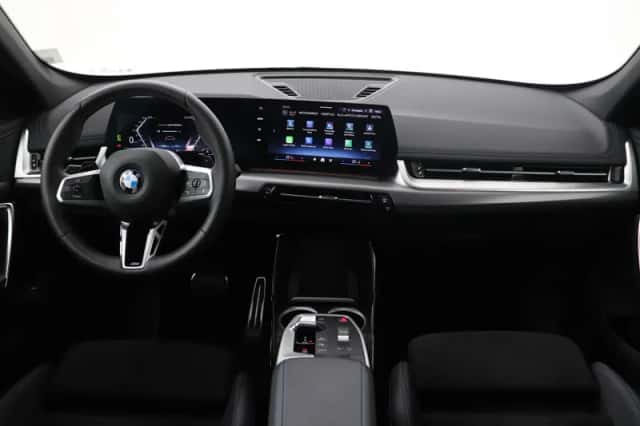 BMW X1 (2025) thumbnail 4