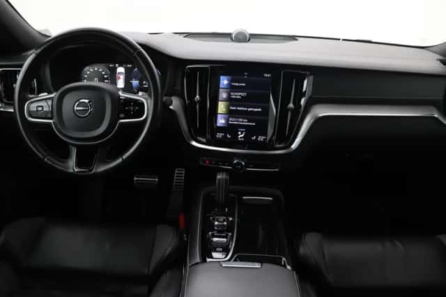 Volvo S60 (2020) thumbnail 4