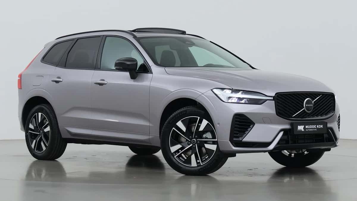 Volvo XC60 (2026) — foto 1