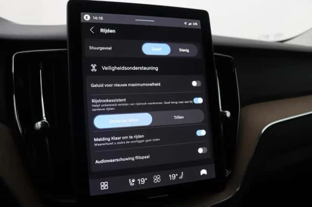 Volvo XC60 (2026) thumbnail 36