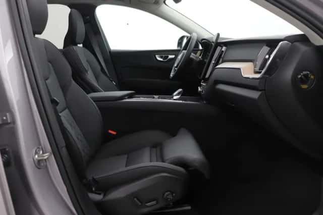 Volvo XC60 (2026) thumbnail 5