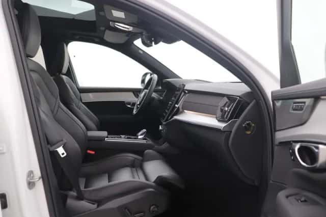 Volvo XC90 (2026) thumbnail 5